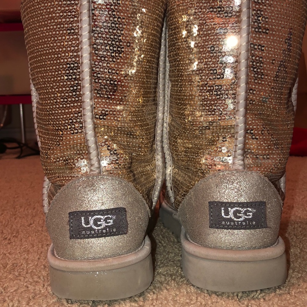 UGG Boots Gold - Picture 3 of 4